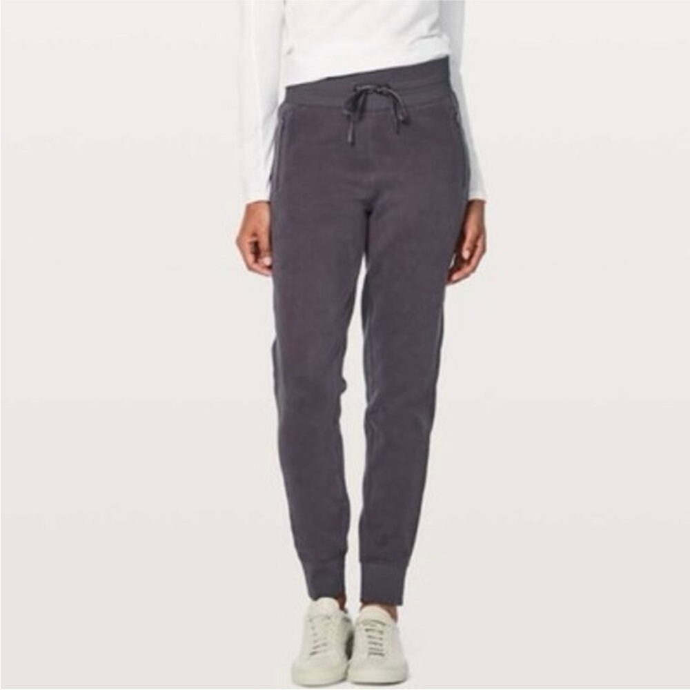 Lululemon get going jogger Dark Shadow Size 6‎